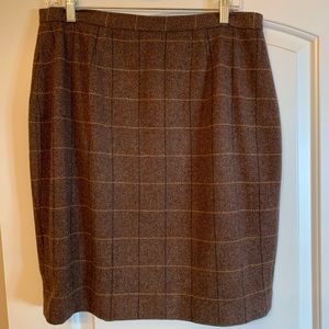 Dark Brown Lined Plaid, Size 14 Skirt